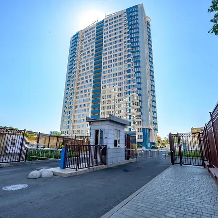 Светлая Квартира Новый Берег Odesa Exterior photo